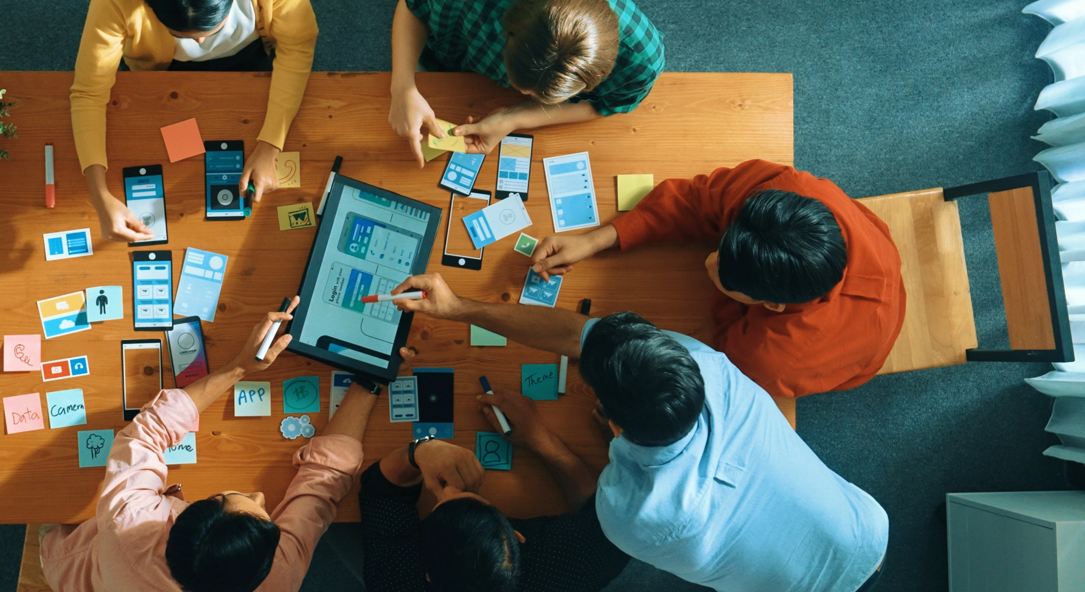 5 Practical Ways to Visualize Technical Products On Your Website (With Examples)